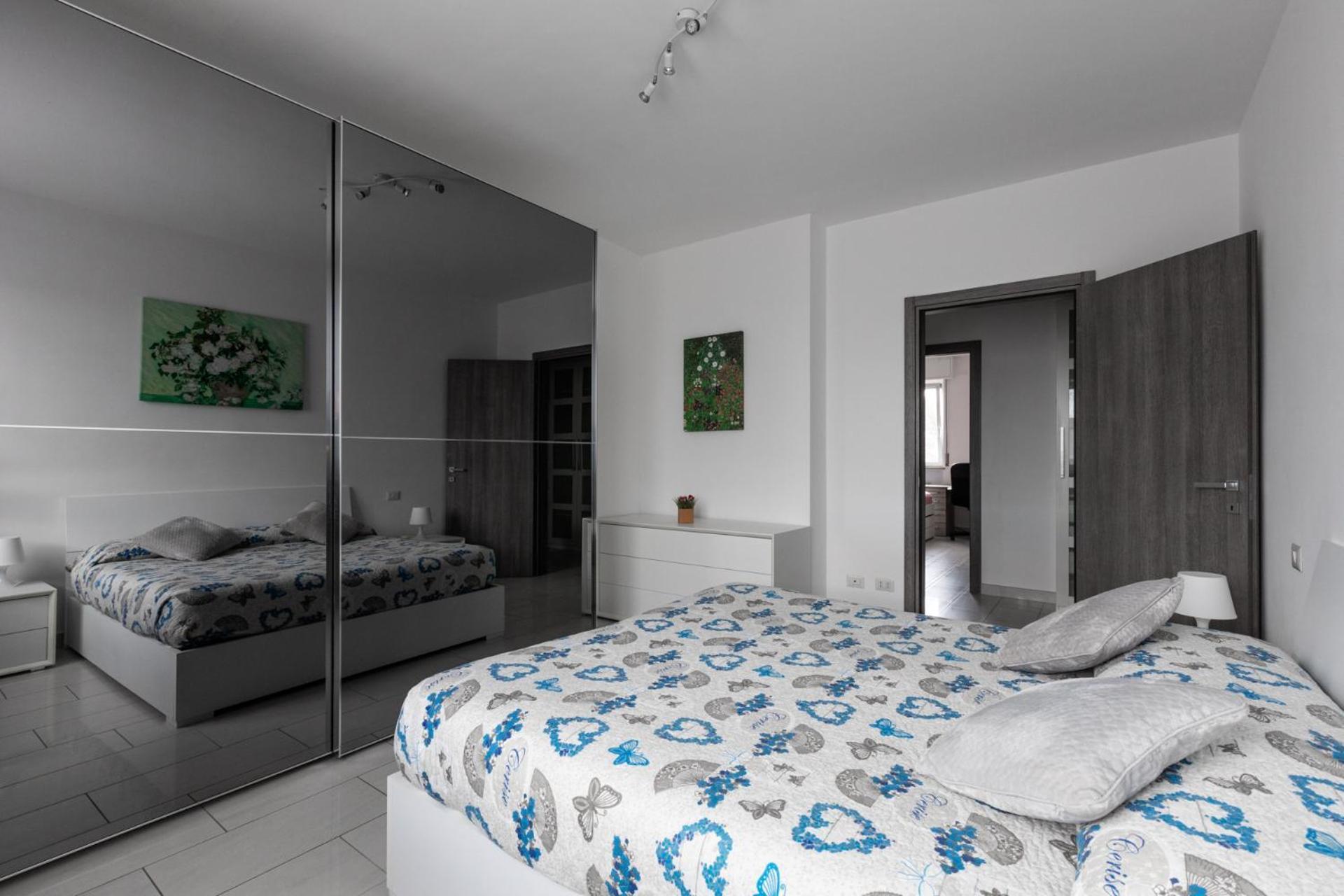 Bisceglie Mm Balcony King *